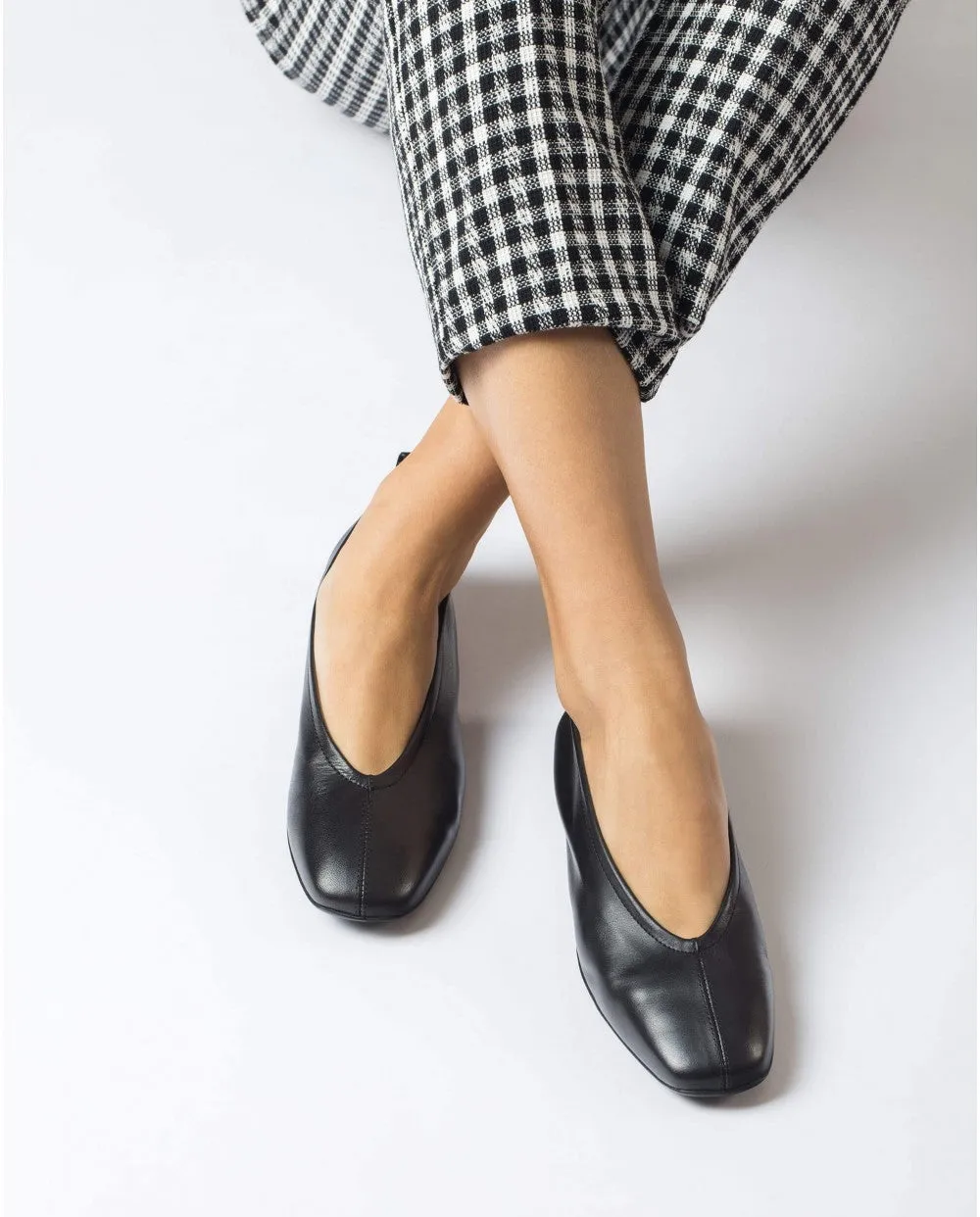 A8661 Black Pepa Ballet Flat