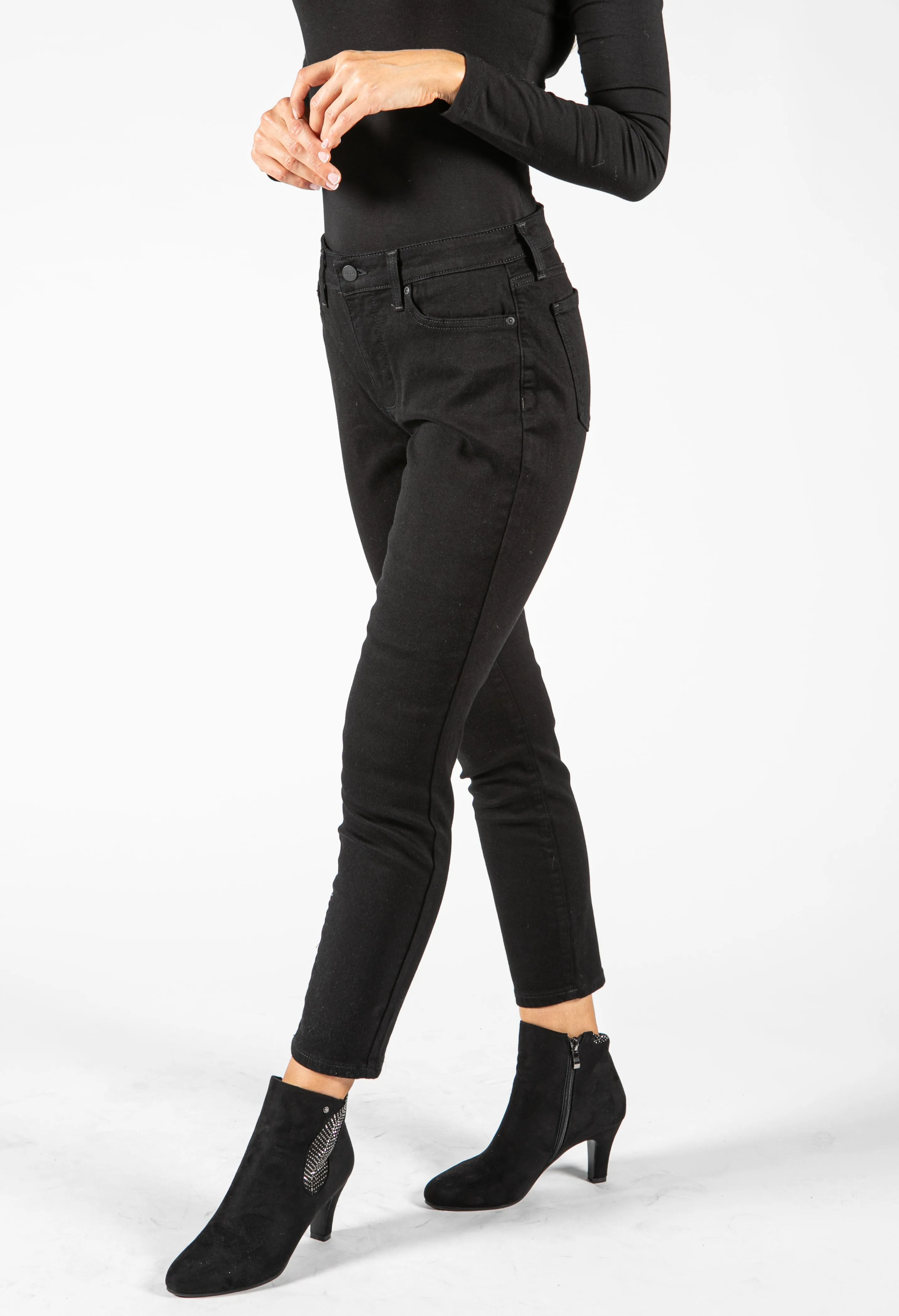 Black Alina Jeans