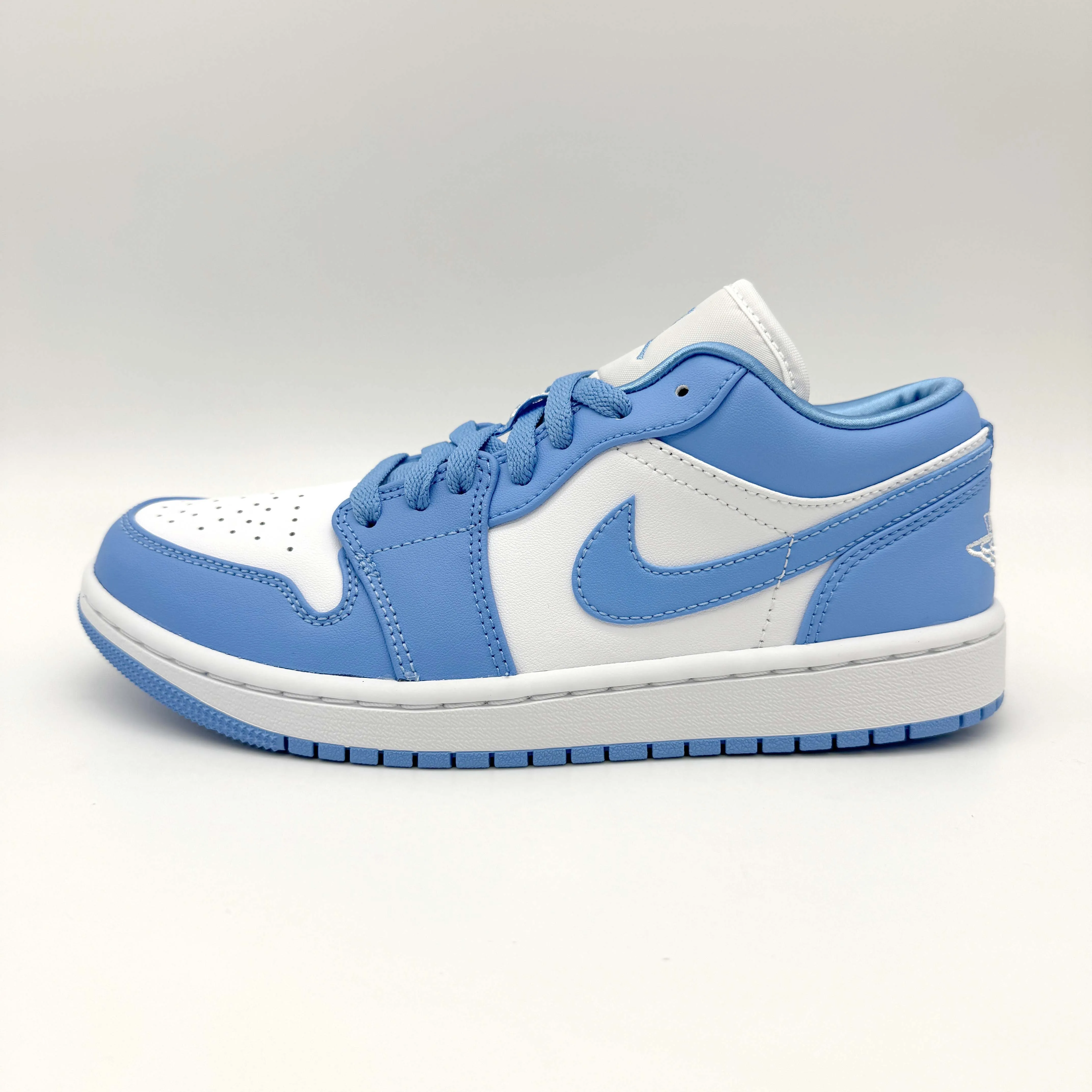 Jordan 1 Low UNC